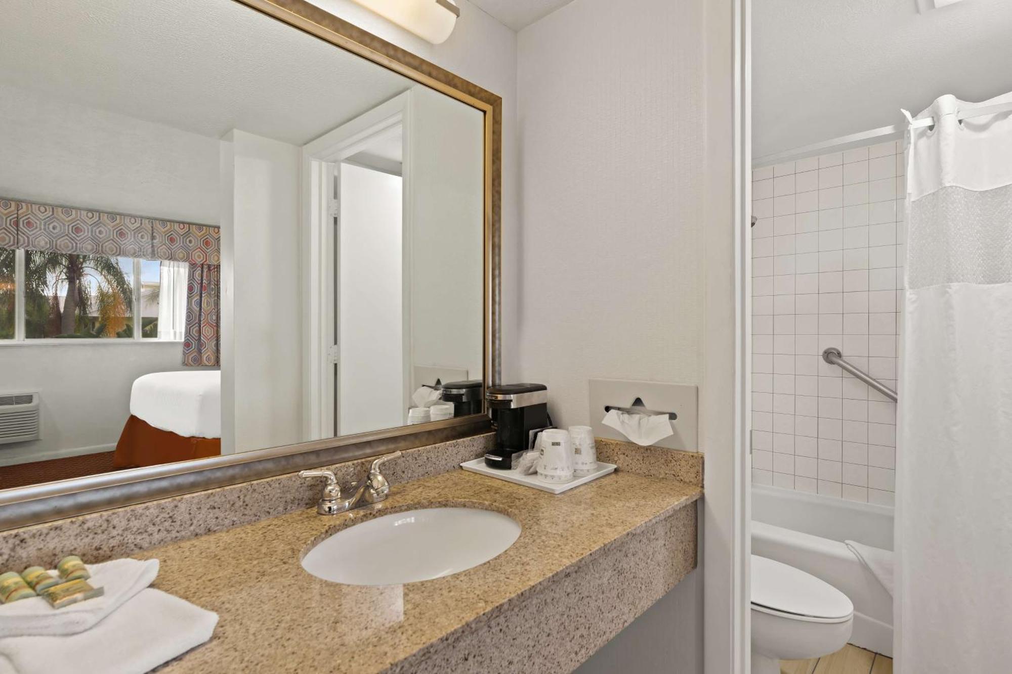 Best Western Port St. Lucie Exterior photo