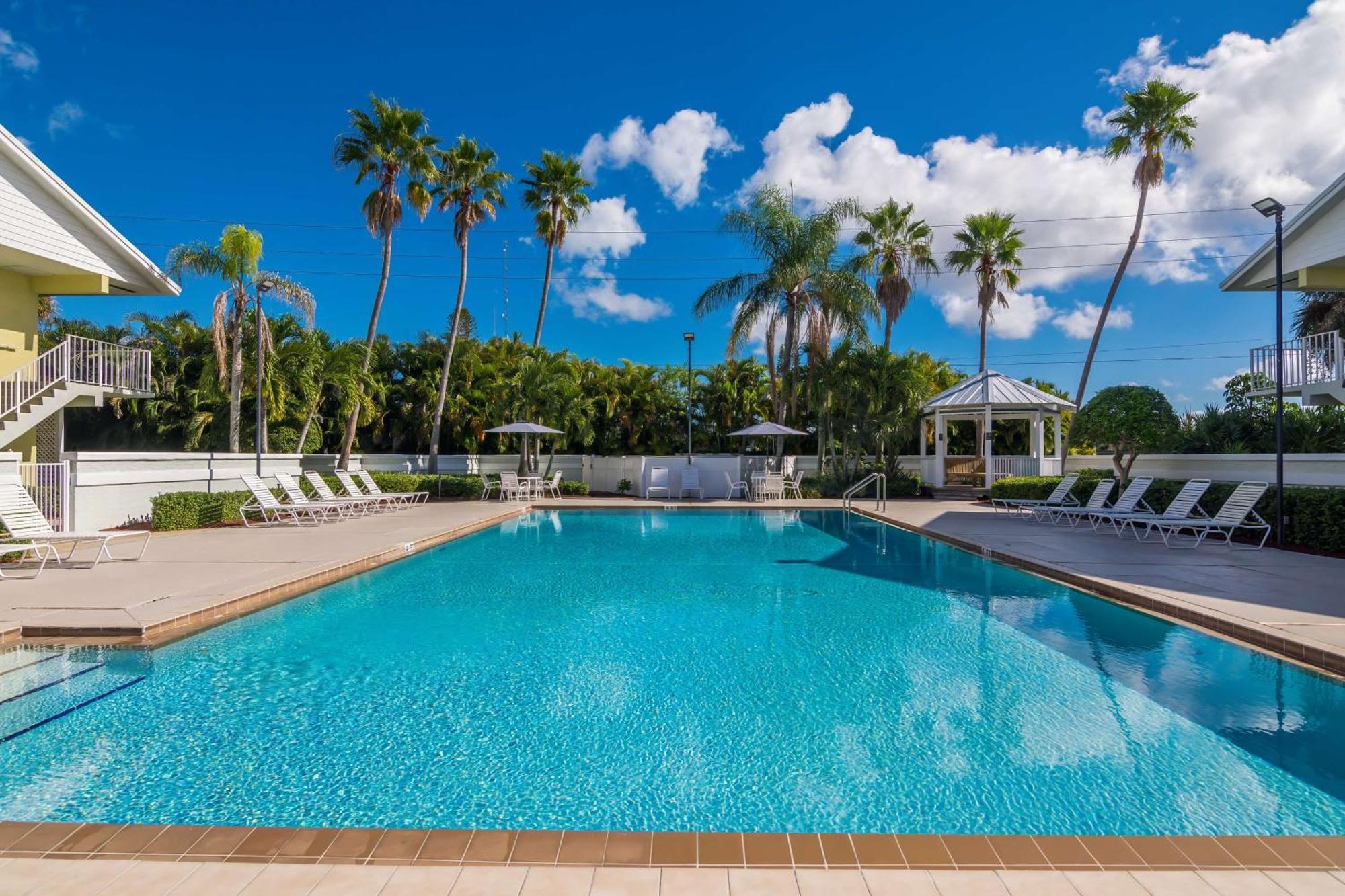 Best Western Port St. Lucie Exterior photo